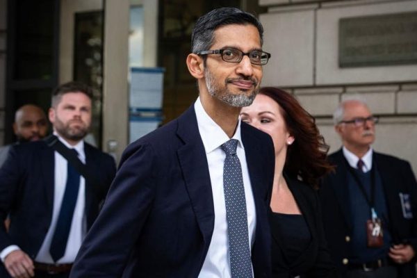 Google CEO Defends Paying Billions to Remain Top Search Engine