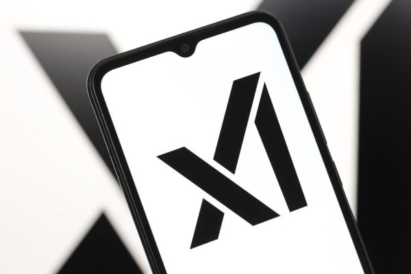 Elon Musk’s AI company, xAI, acquires 1 million-square-foot property in Memphis The xAI logo displayed on a smartphone screen.